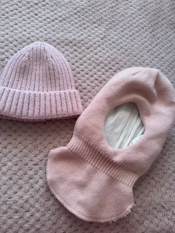 Отдам шапочки за маленькую пастилу - Барахолка в Томск