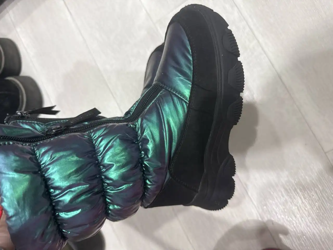 Продам дутики 28 размер