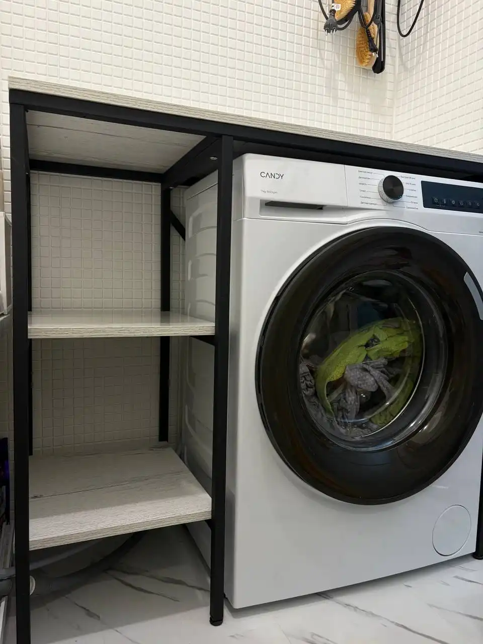 Продам стеллаж с изменяемой стороной полок