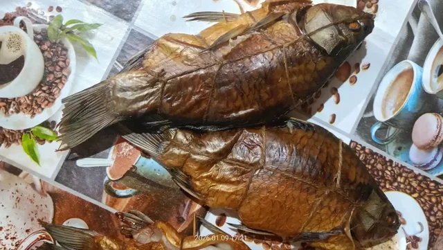 Карась горячего копчения с икрой - Барахолка в Томск