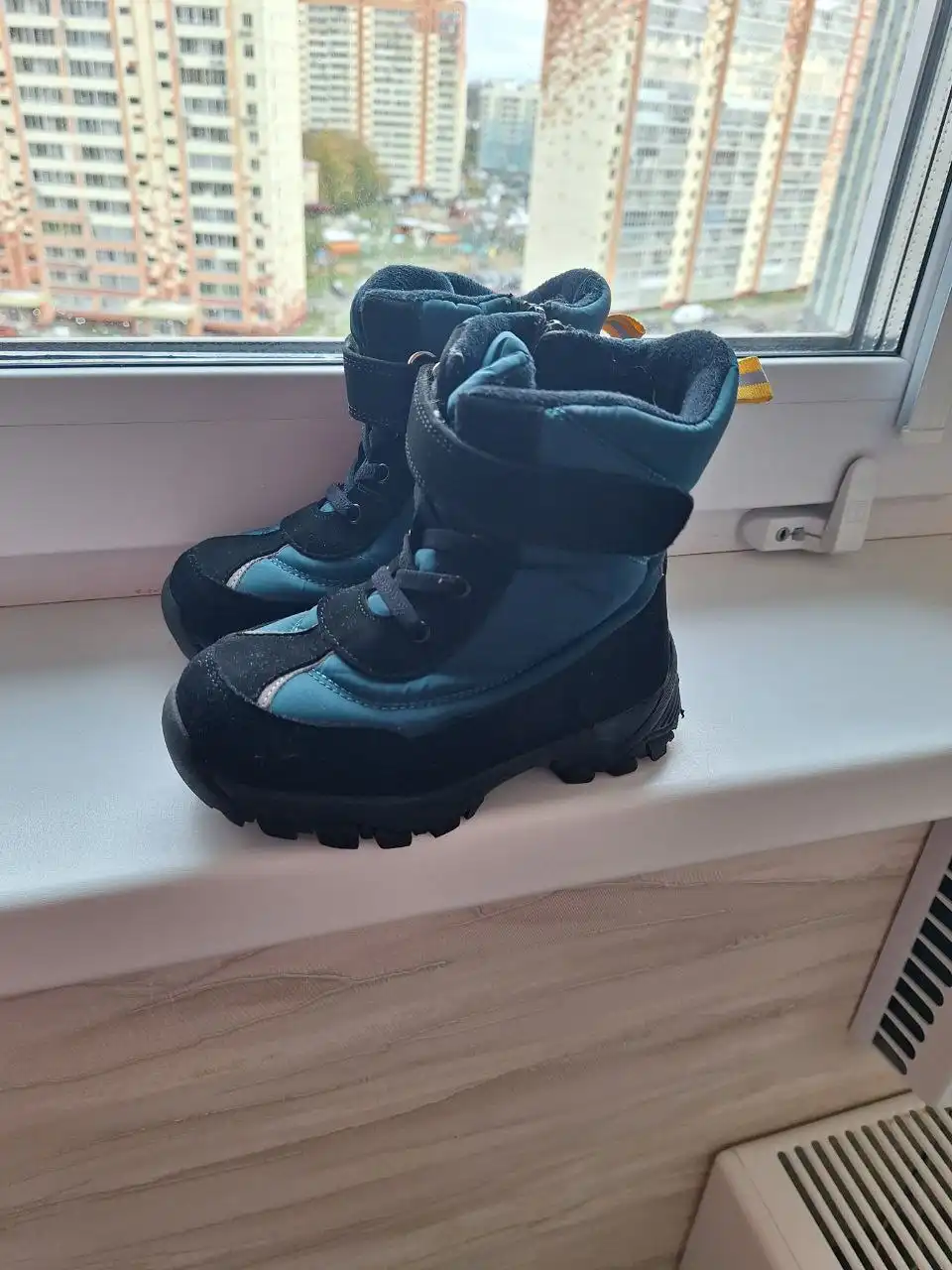 Зимний костюм и ботинки - Детская одежда (Одежда) в Томск