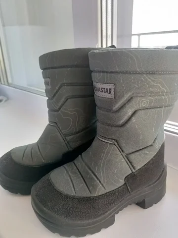 Продажа зимних сапог 27 размер - Костюмы в Томск