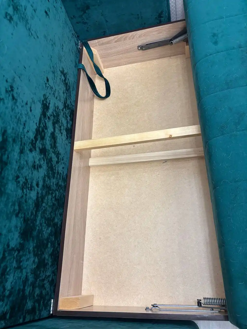 Продам диван в отличном состоянии - Мебель (Барахолка) в Томск