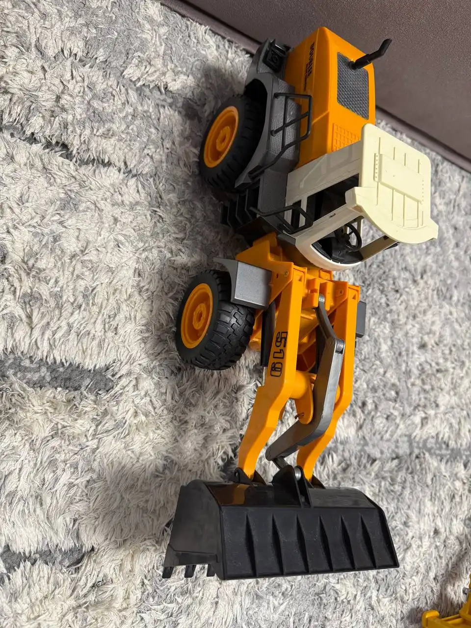 Пульт управления, погрузчик и трактор-экскаватор на аккумуляторе - Барахолка в Томск