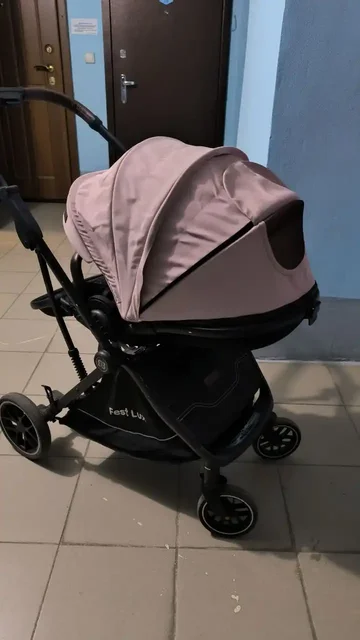 Продам прогулочную коляску с реверсивным блоком - Коляски в Томск