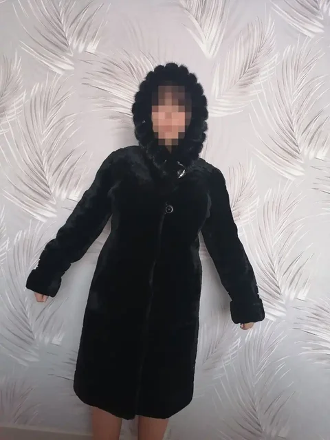 Продам натуральную мутоновую шубу с норкой - Костюмы в Томск