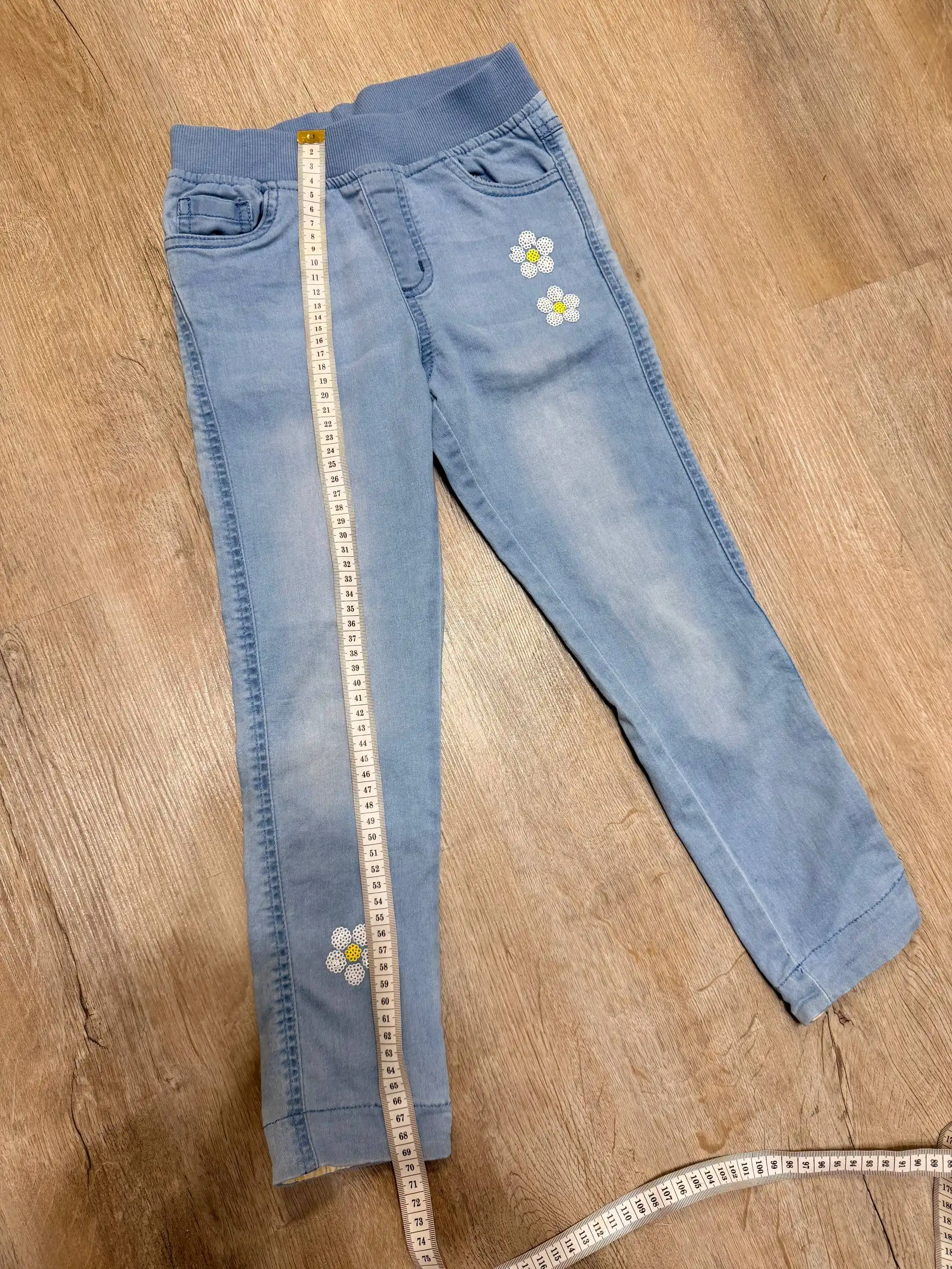 Продажа джинсов в хорошем состоянии разных размеров - Джинсы (Одежда) в Томск