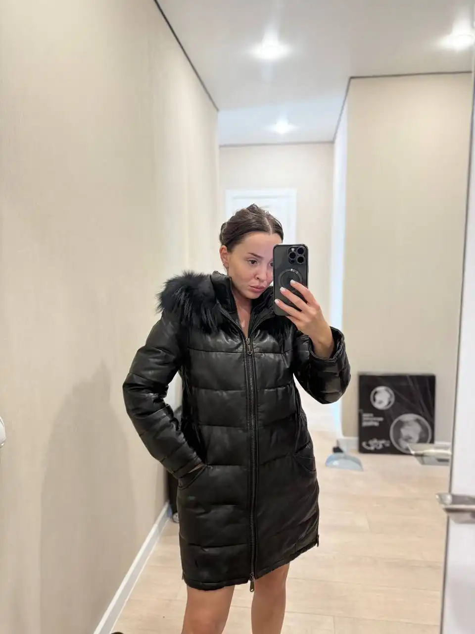 Пуховик зимний из натуральной кожи размер 42-44 - Верхняя одежда (Одежда) в Томск