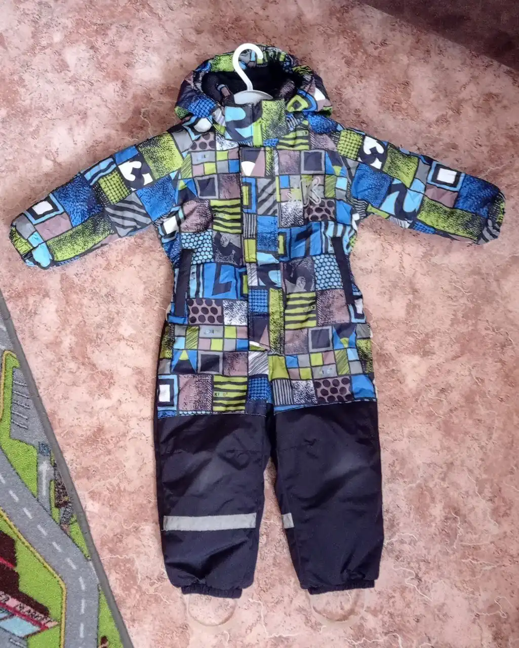 Комбинезон зимний - Верхняя одежда (Одежда) в Томск