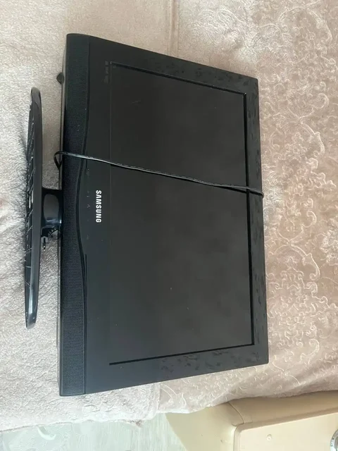 Продам телевизор Samsung с приставкой - Электроника в Томск