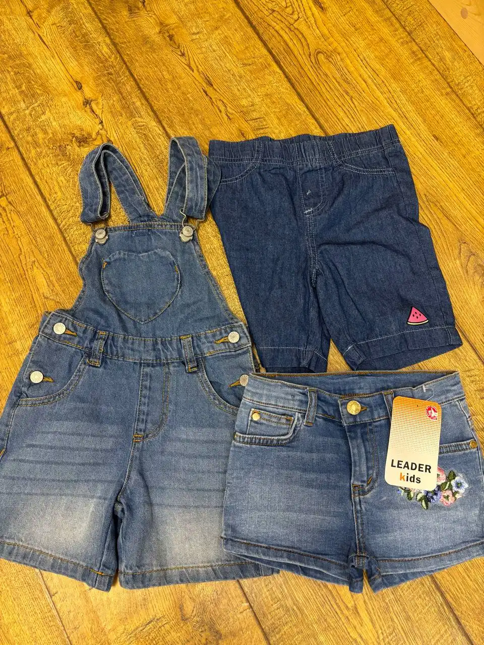 Джинсовые шорты и комбинезон - Одежда в Томск