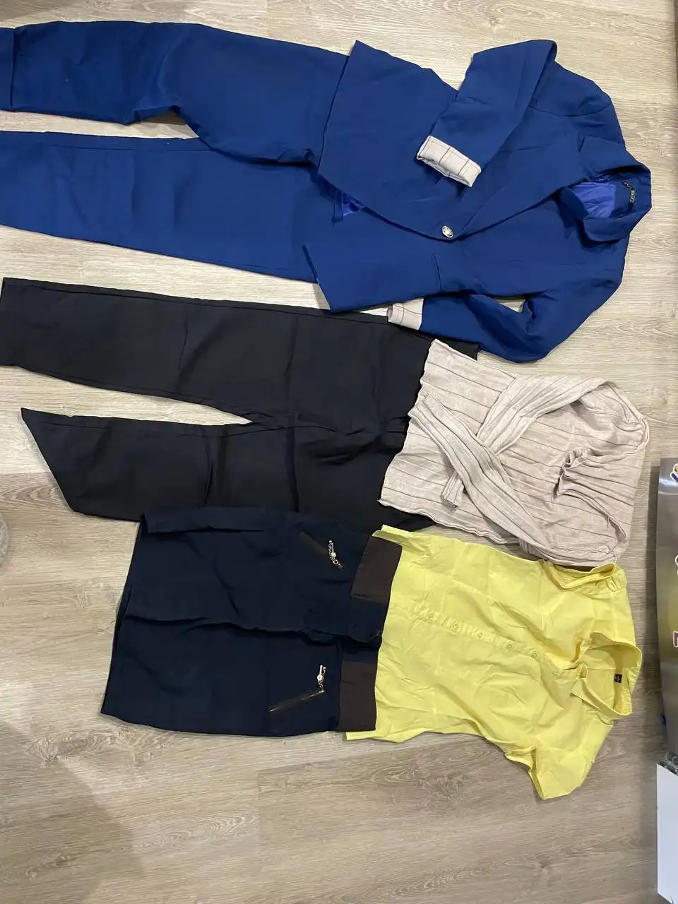 Продажа вещей с избытком - Барахолка в Томск