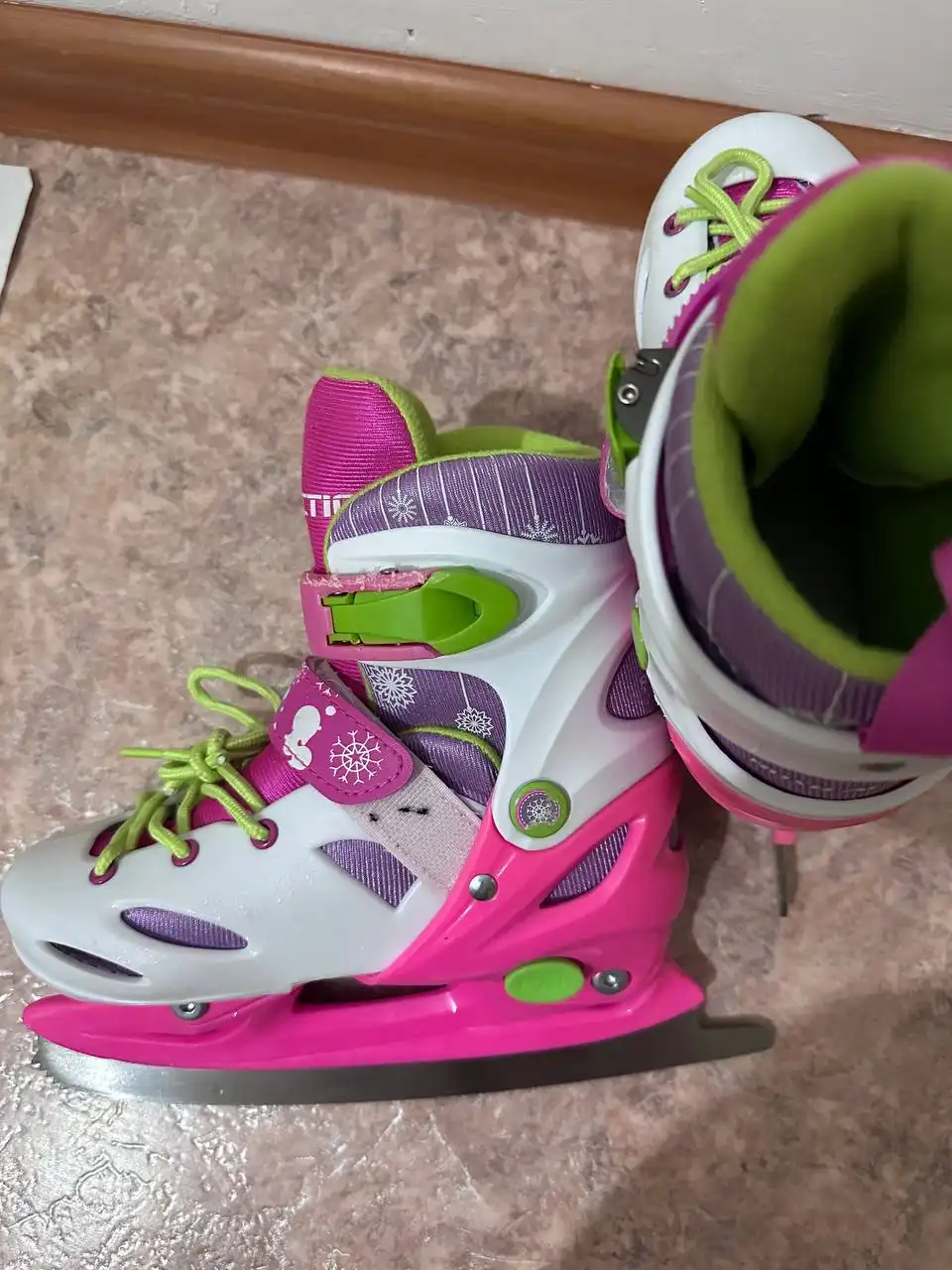 Продам коньки 30-33 размер - Коньки (Хобби и отдых) в Томск