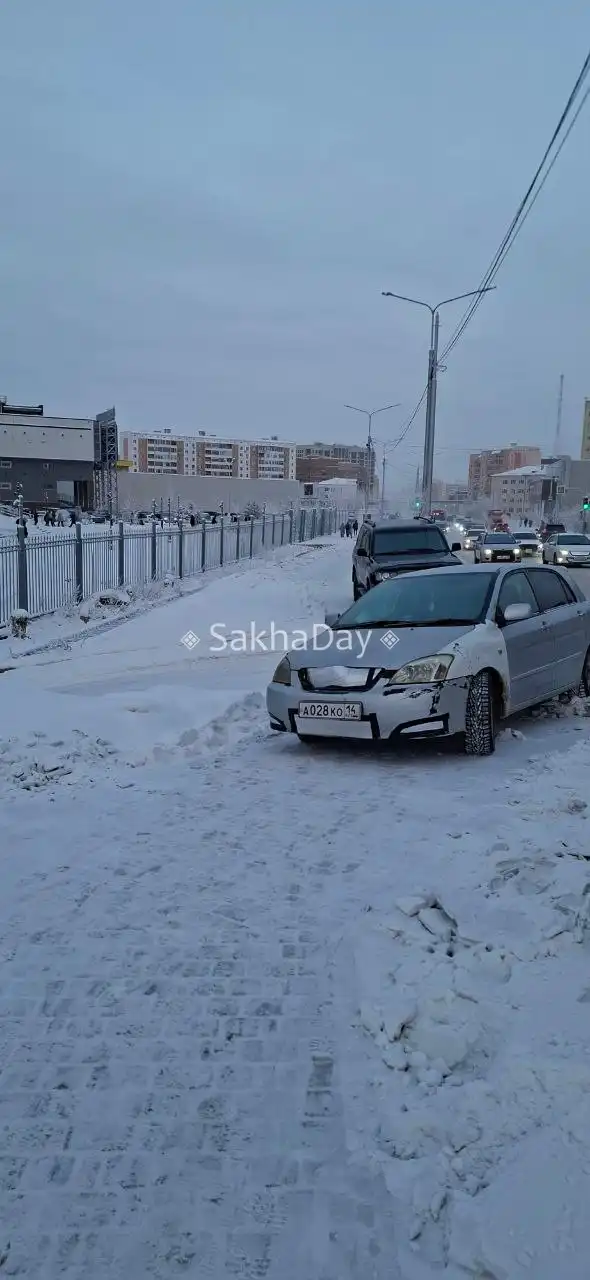 Отсутствие парковок возле Триумфа