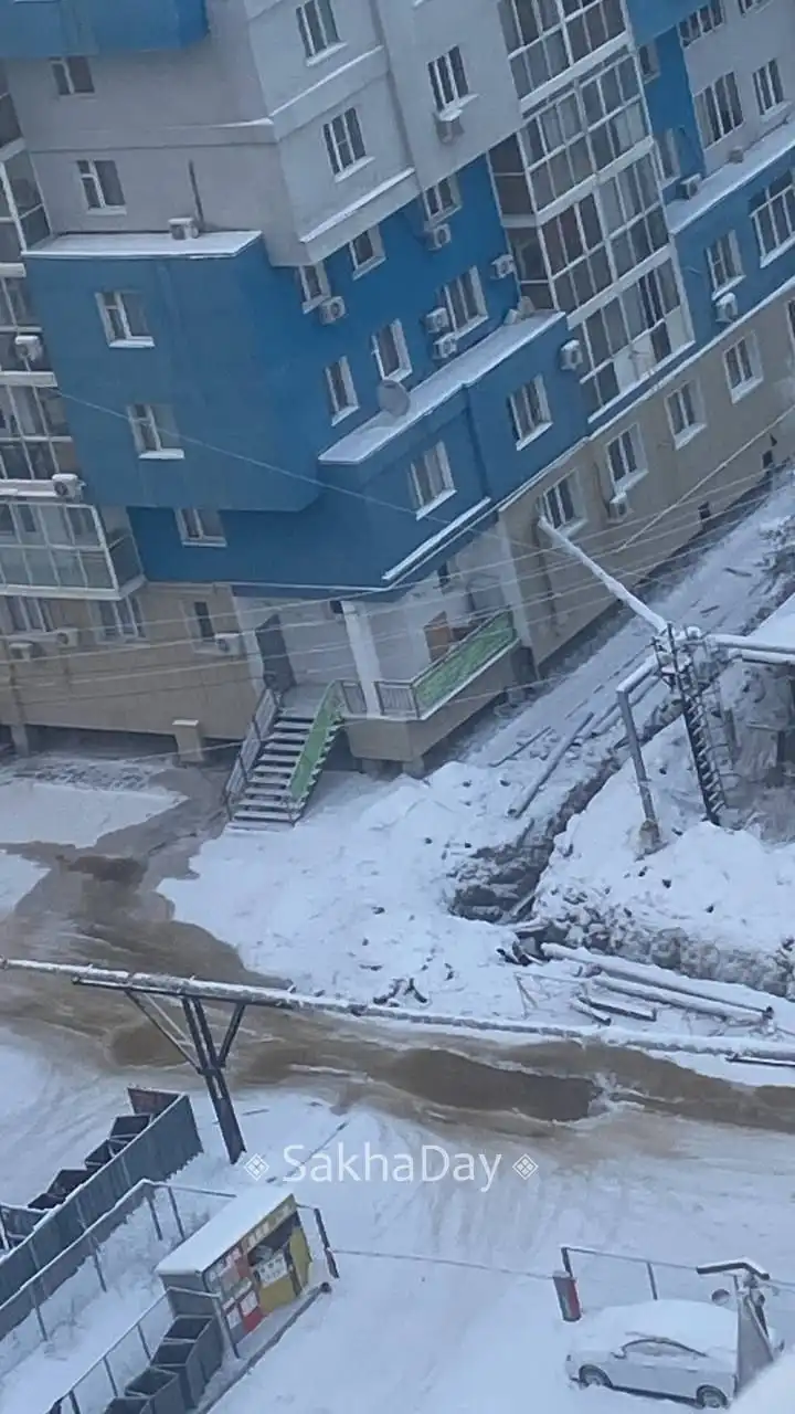 Проблемы с дорогой на улице Строда