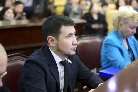 Обсуждение финансирования образования и кадровых вопросов в Якутии