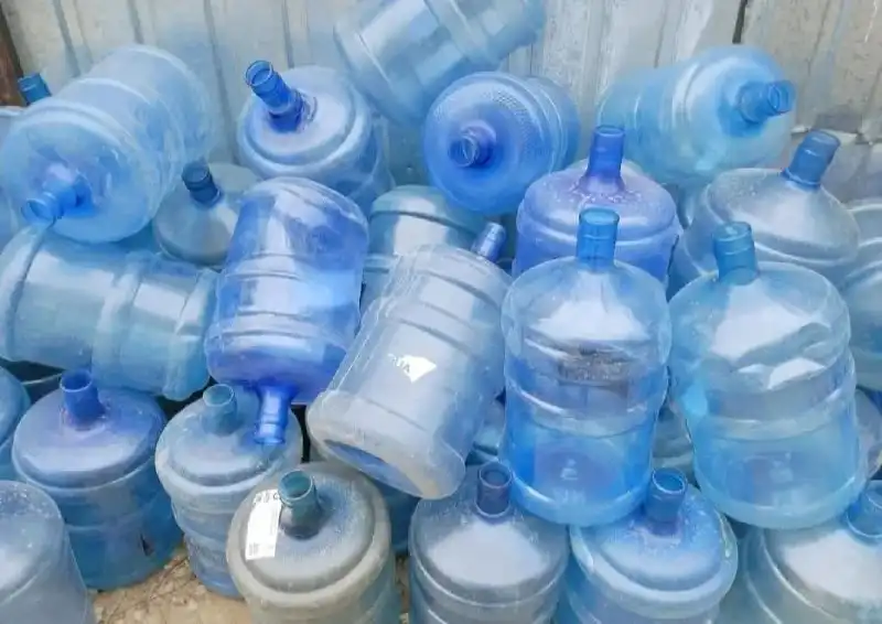 Продажа бракованных бутылей 19 л