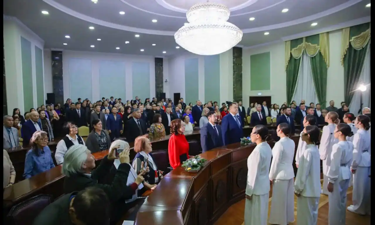 Предновогодняя встреча главы Якутска с общественностью