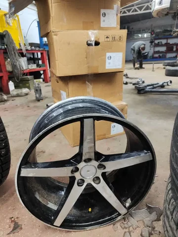 Шины 5на100 R17 - Запчасти в Якутск