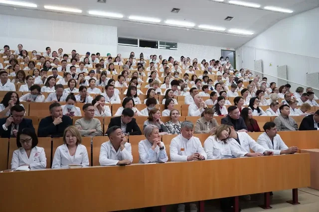 Отчетная встреча по итогам работы Национального центра медицины - Услуги в Якутск