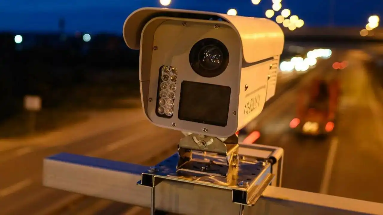 Госдума отказалась от механизма отмены штрафов с дорожных камер