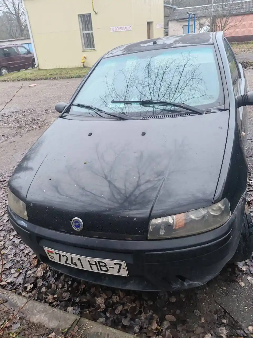 Продам Volkswagen Golf 2001 года на запчасти
