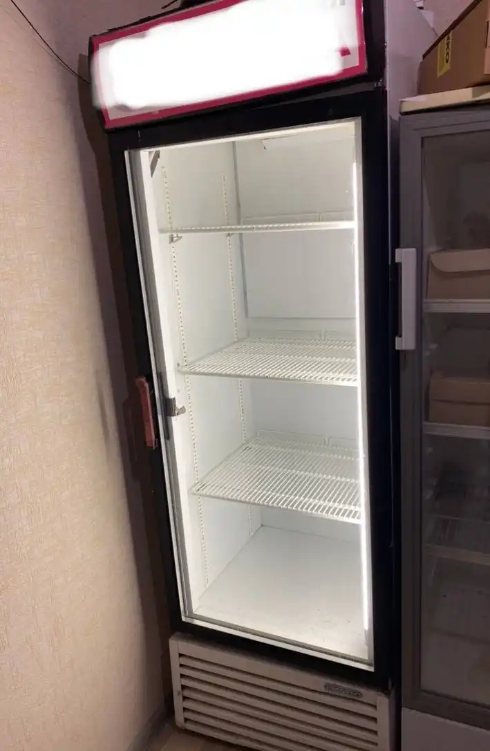 Холодильник с прозрачной дверью