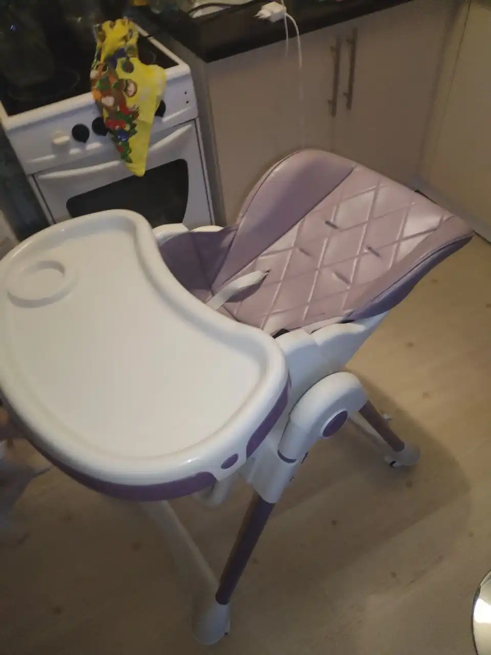 Стул для кормления ребенка с регулировками