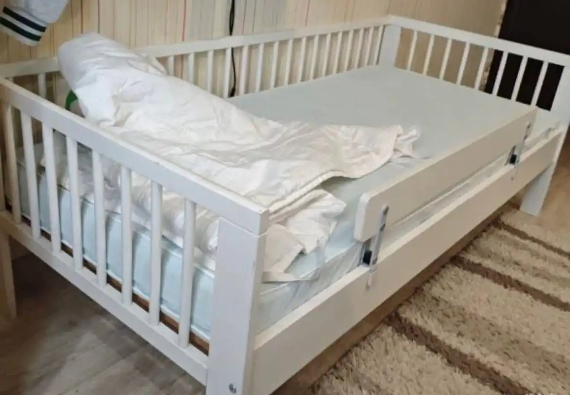 Продам детскую кровать IKEA с ящиками