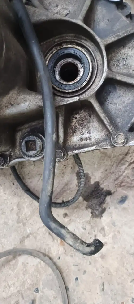 Продажа запчастей на Nissan 1994 года