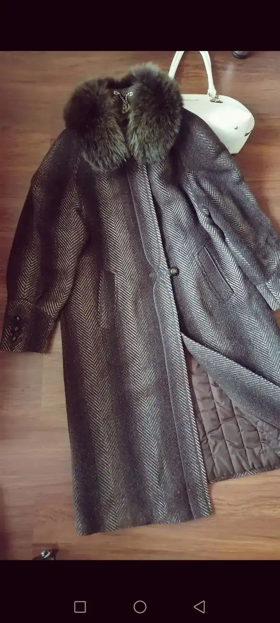 Женское зимнее драповое пальто с меховой опушкой