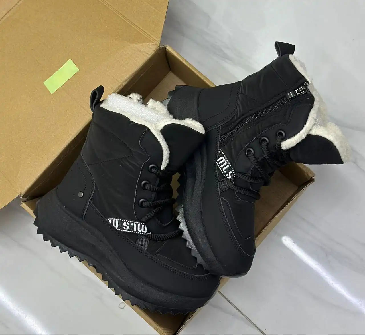 Зимние ботинки размер 39