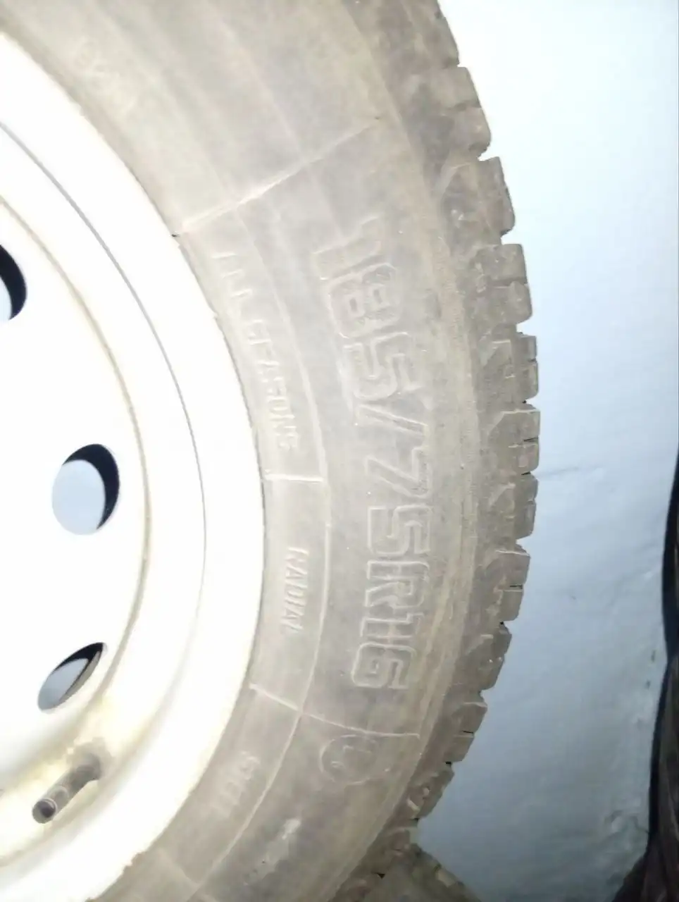 Продам колёса на Ниву в хорошем состоянии