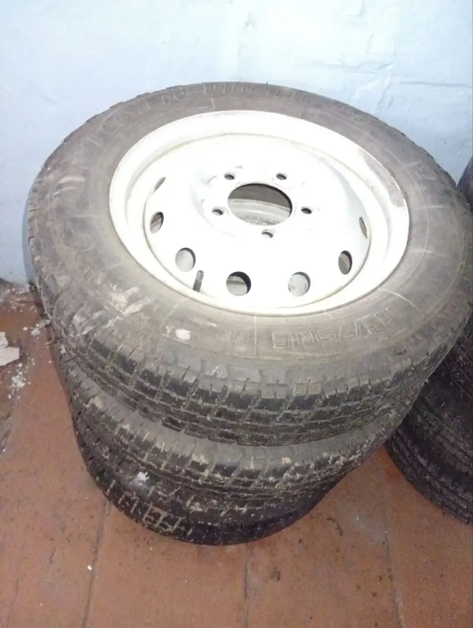 Продам колёса на Ниву в хорошем состоянии