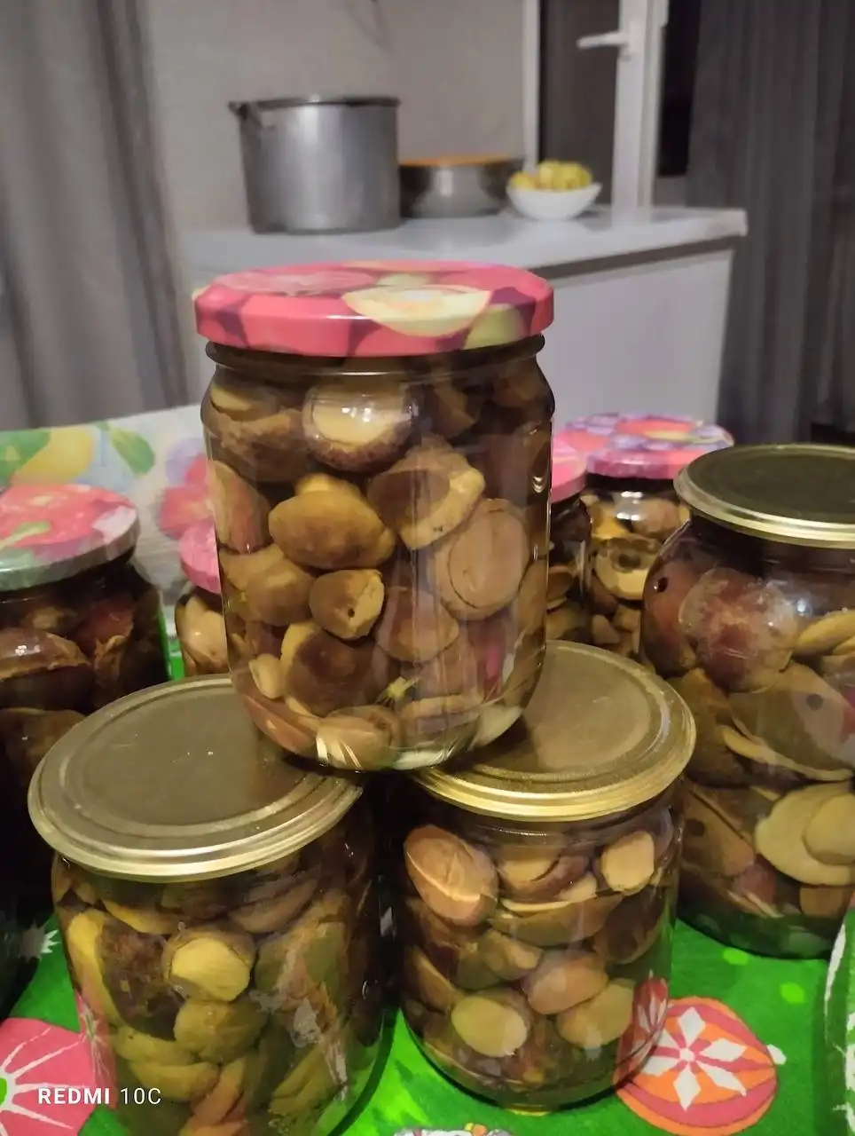 Гриб белый маринованный к новогоднему столу