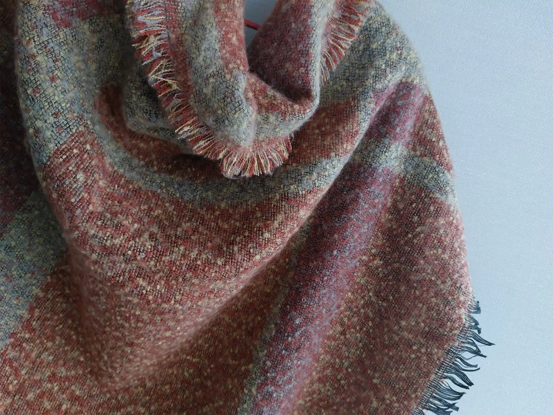 Новый палантин из натуральной шерсти и хлопка