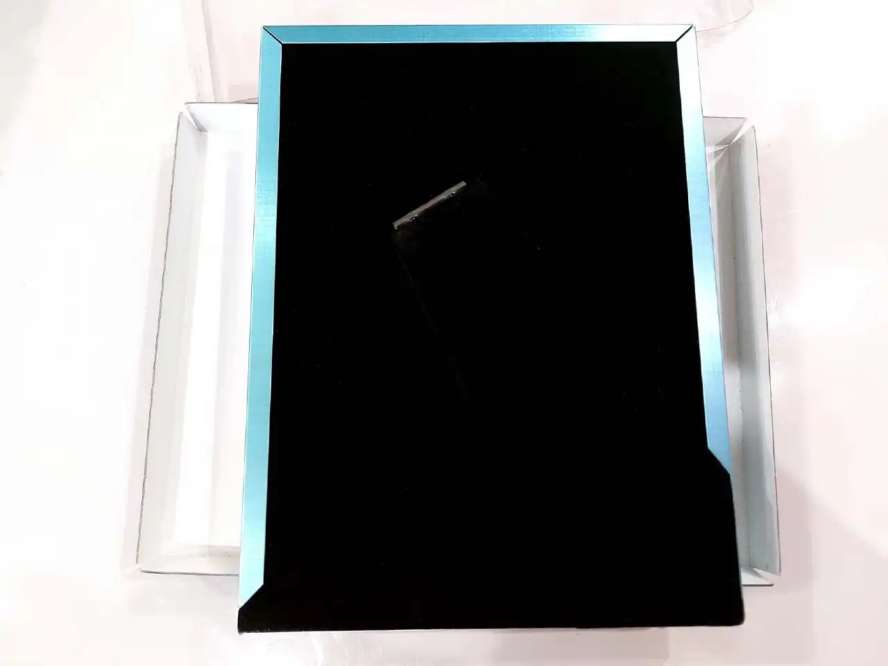 Продажа новых настольных и настенных фоторамок