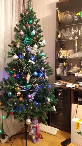 Продам ёлку высотой 180 см - Барахолка в Томск