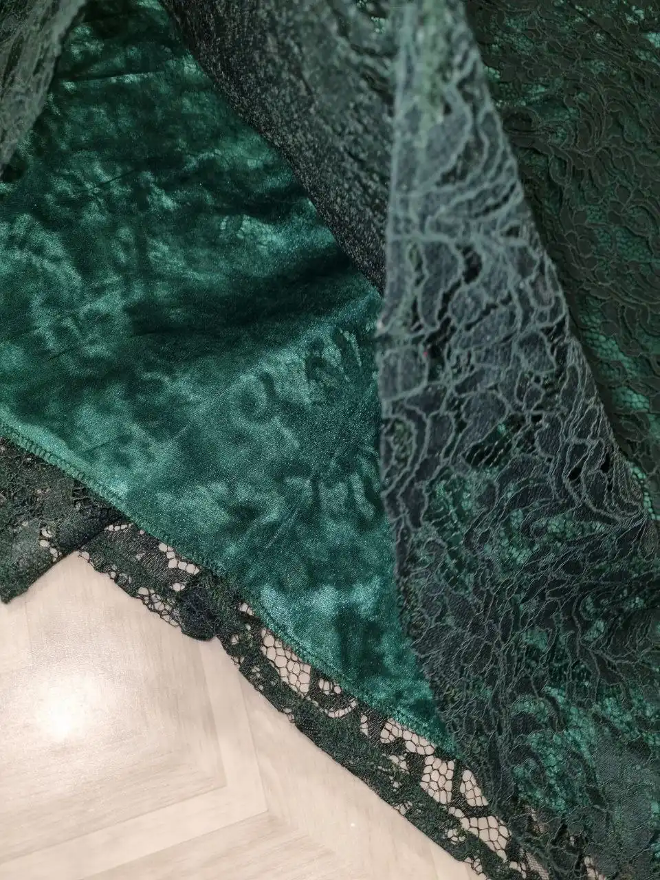 Платье изумрудного цвета рр 52-54