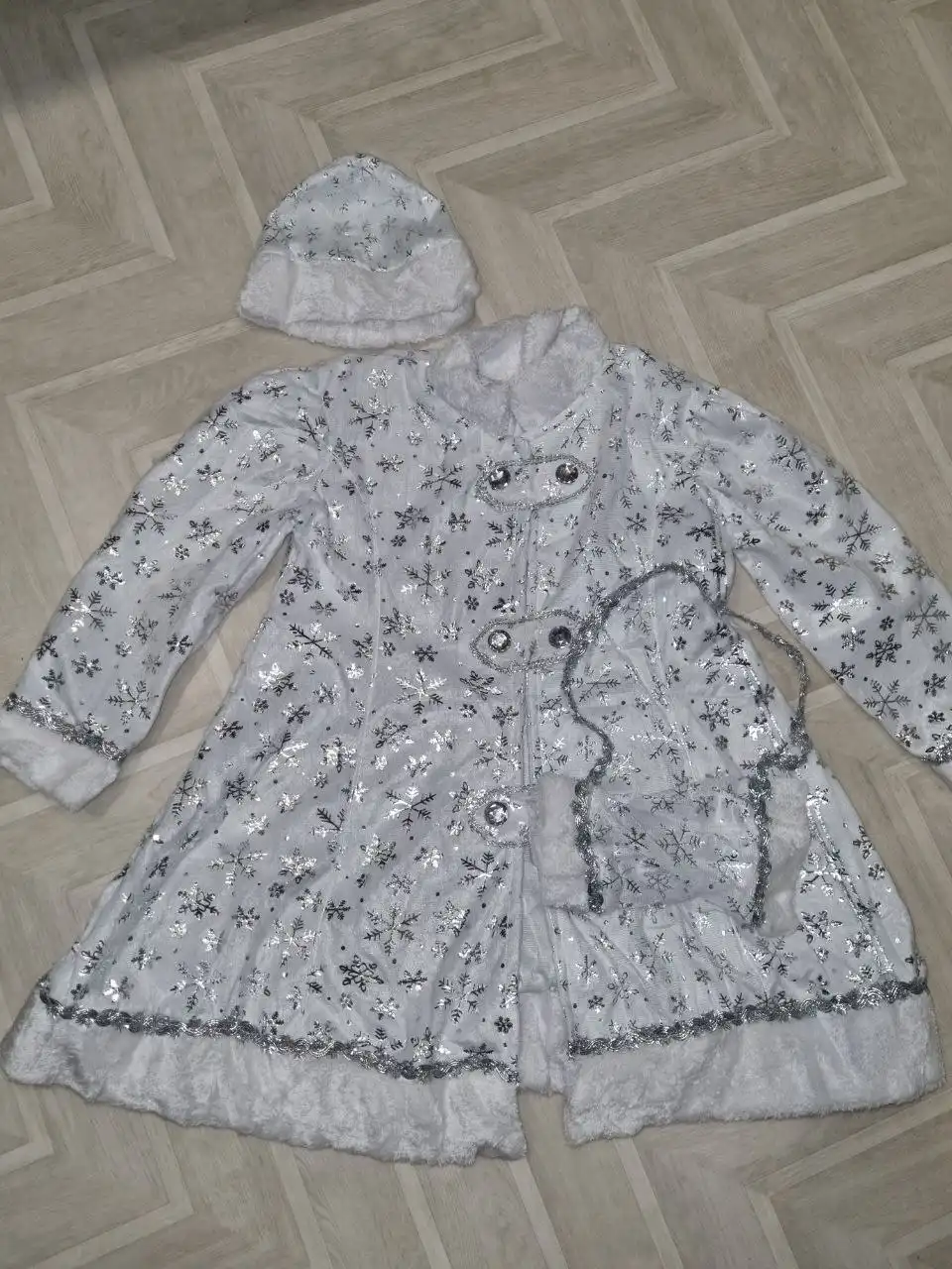 Костюм снегурочки новый