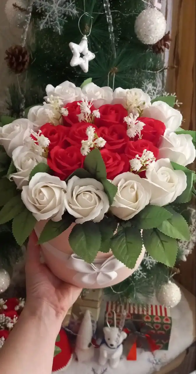 Букеты из мыльных роз в наличии