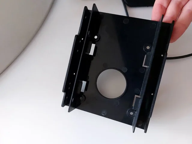 Продам салазки переходник DEXP AT-DH05 для жестких дисков - частное объявление в Томск