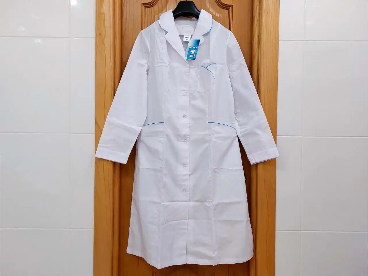 Продажа медицинских халатов MediS