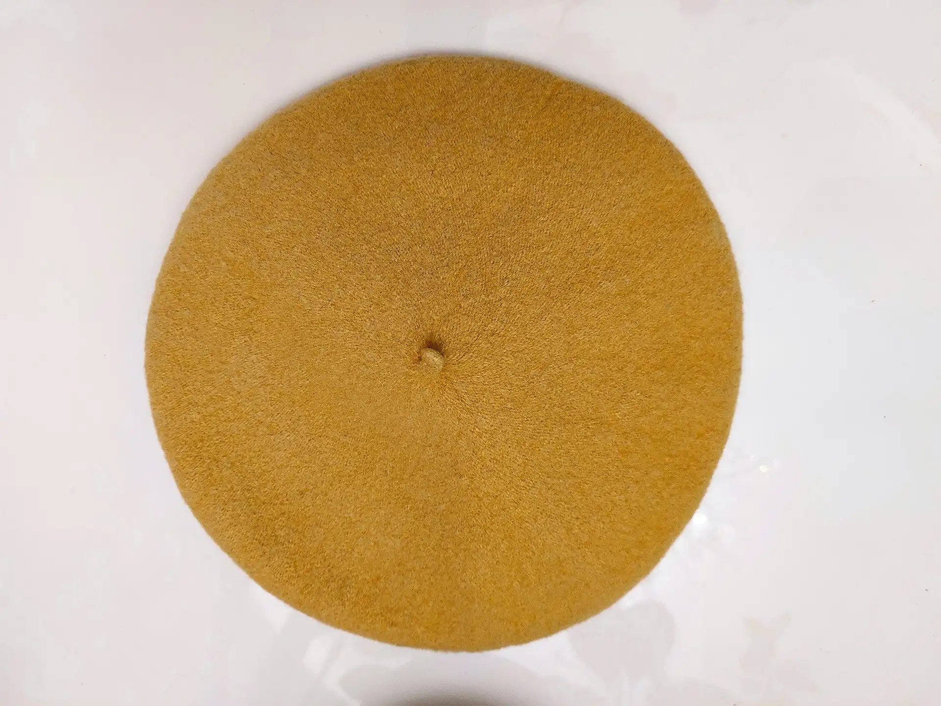 Продам новый берет из 100% шерсти