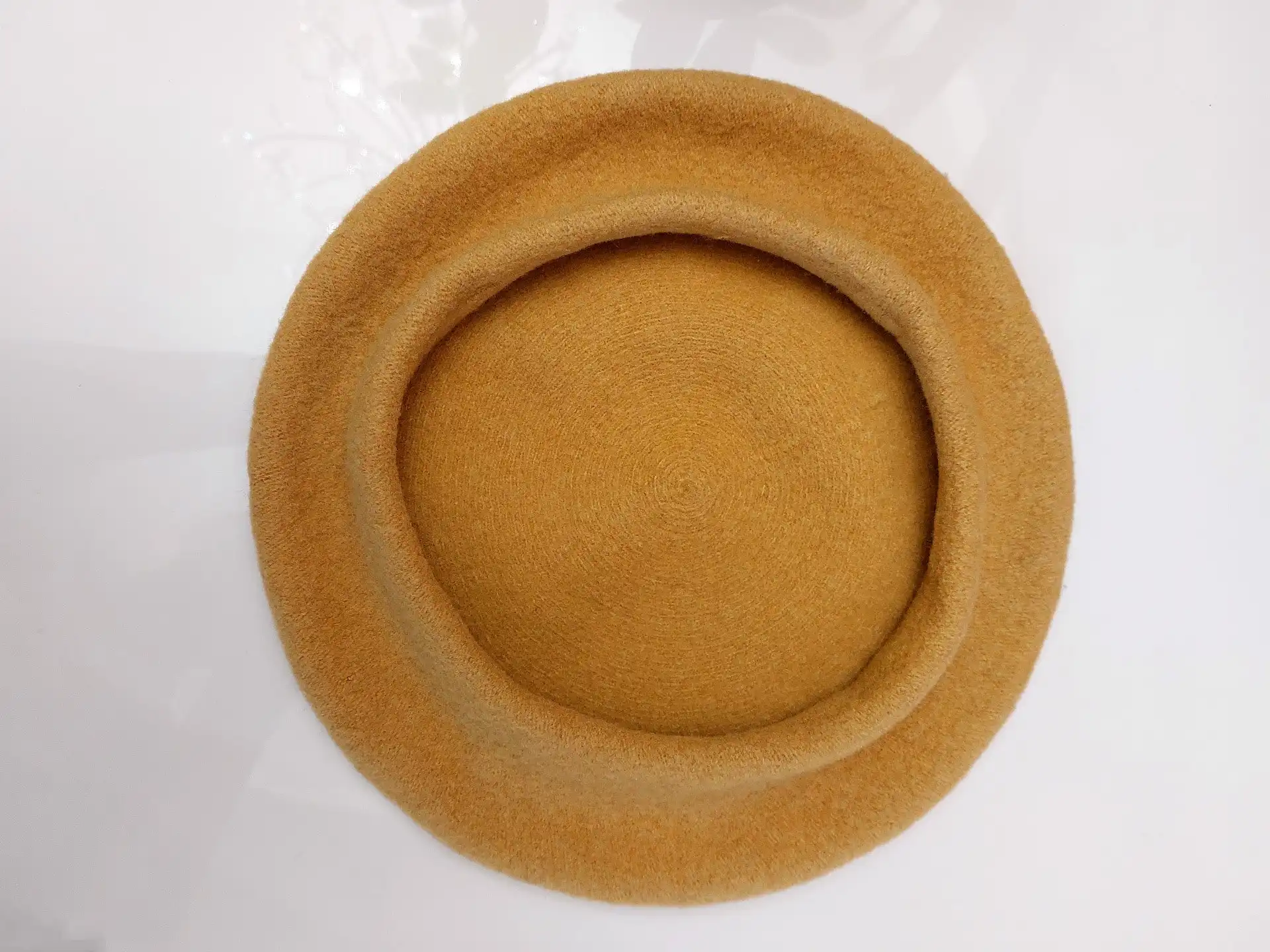 Продам новый берет из 100% шерсти