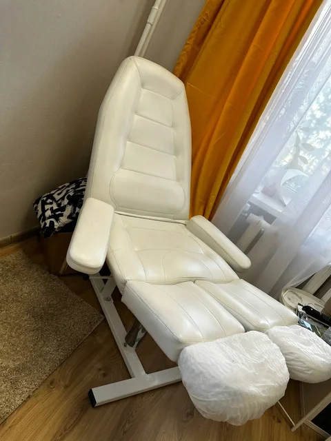 Продам педикюрное кресло - Барахолка в Томск
