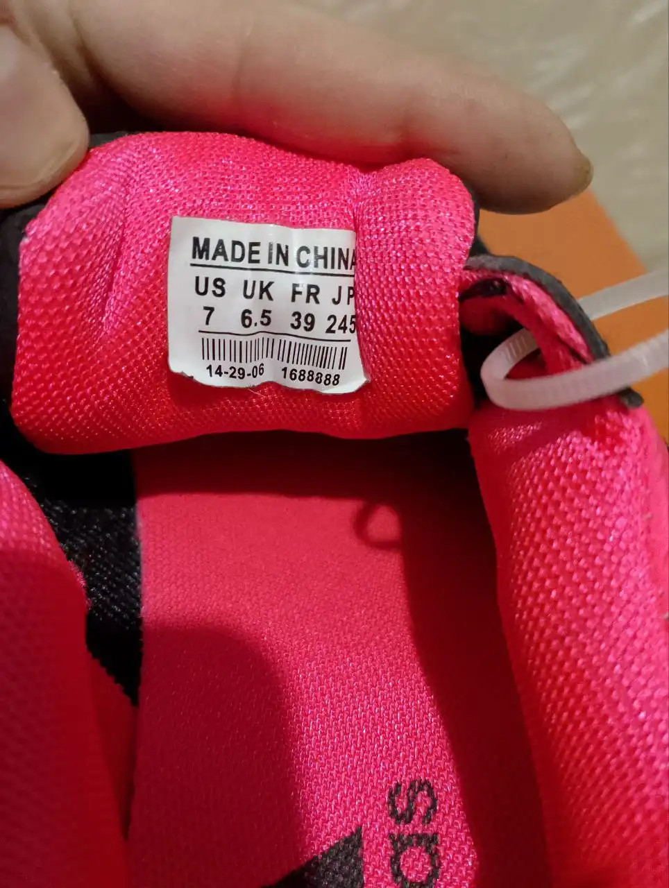 Кроссовки размер 36 в отличном состоянии