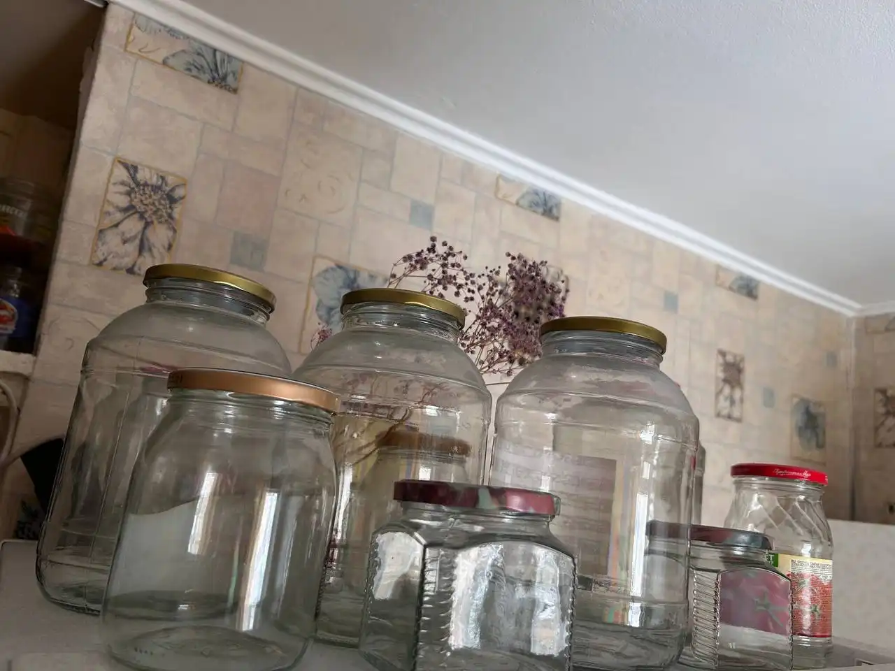 Отдам банки разных размеров