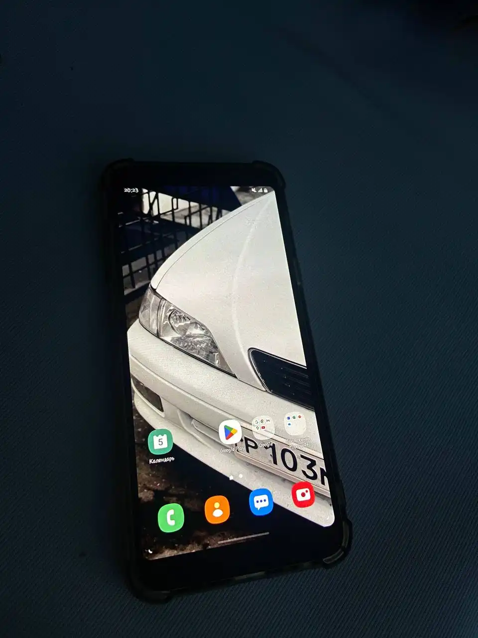 Samsung A6+ 32GB в хорошем состоянии с зарядкой и чехлом