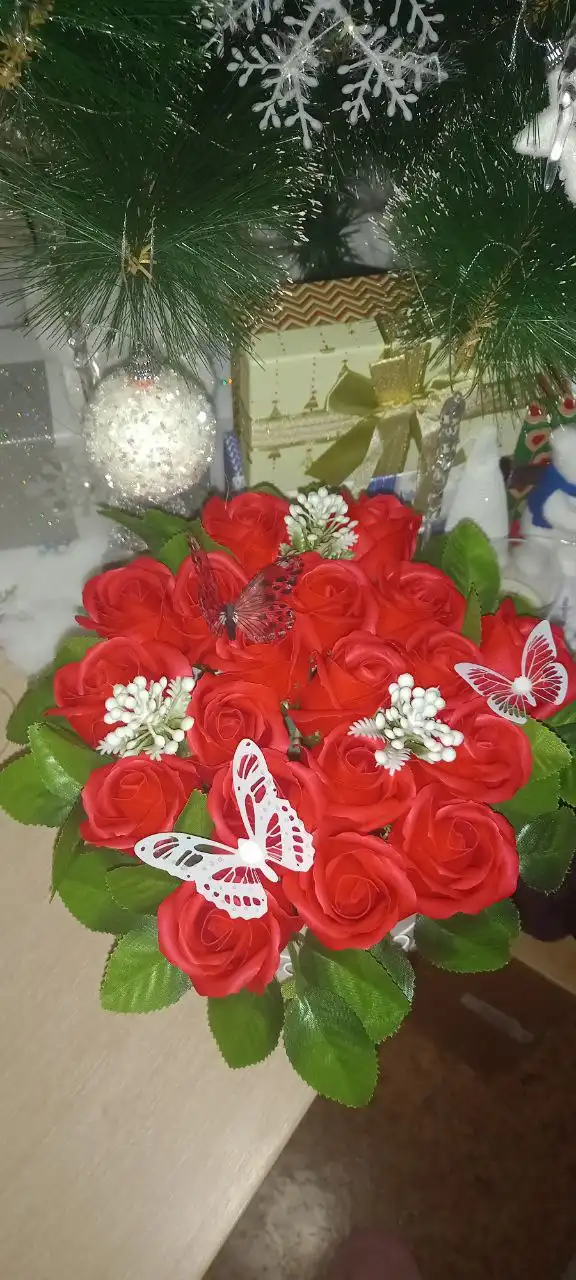 Уникальные букеты ручной работы с подсветкой